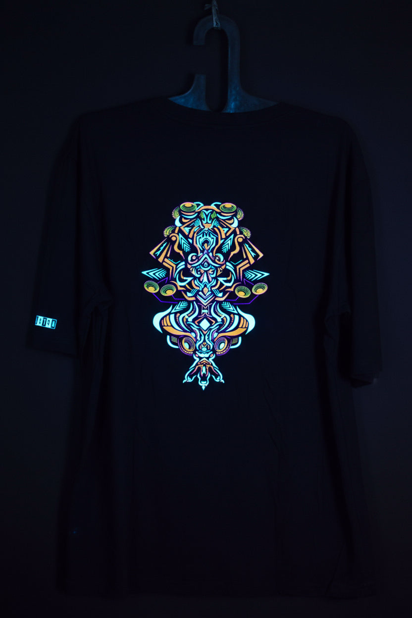 TRIPOWER Unisex T-Shirt | Oversized UV GLOW | GLOW IN DARK | PUFF PRINT
