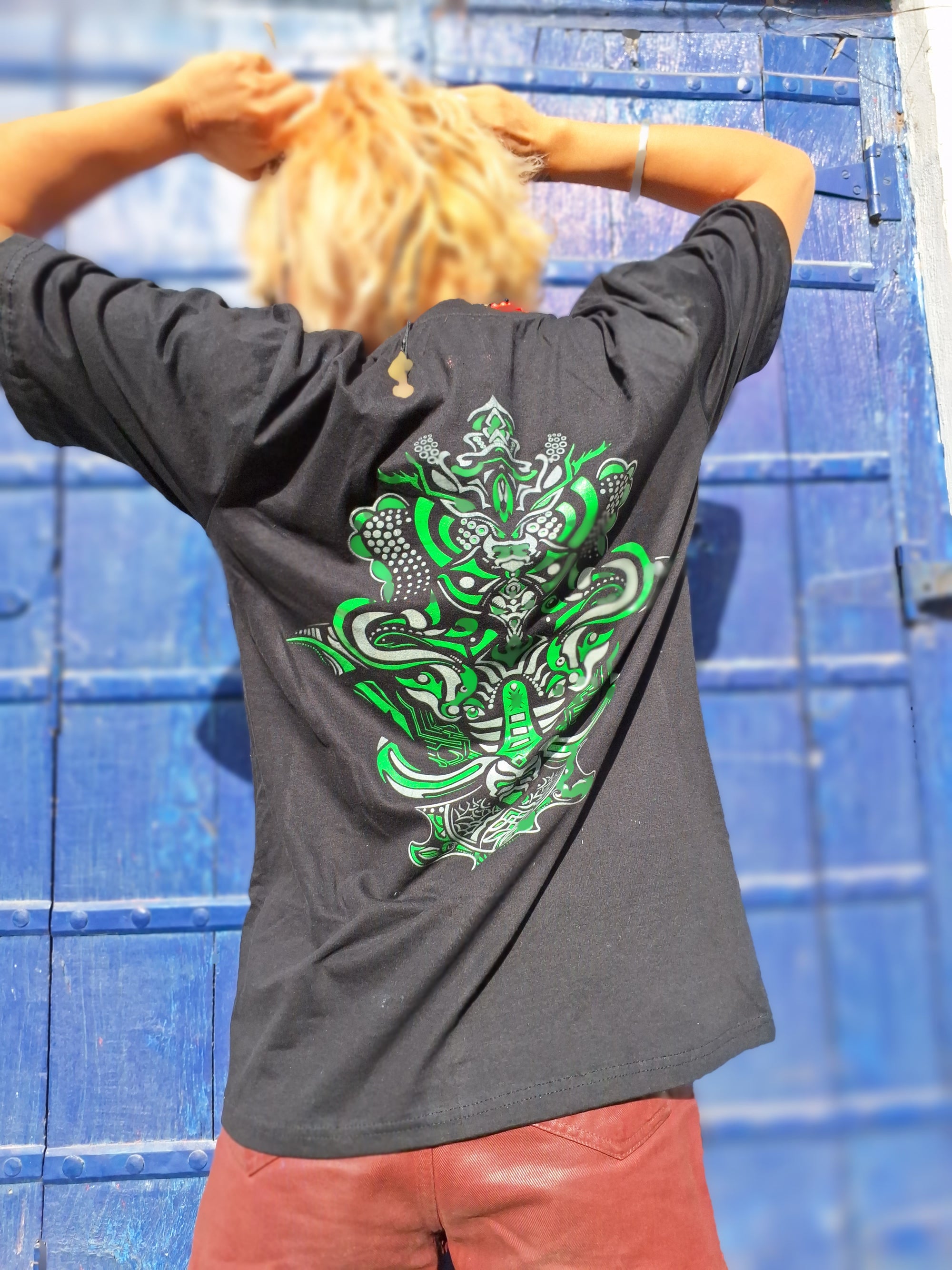 Glow in Dark T-Shirt - {EMPIRE SHIELD} Psychedelic UV glow Design